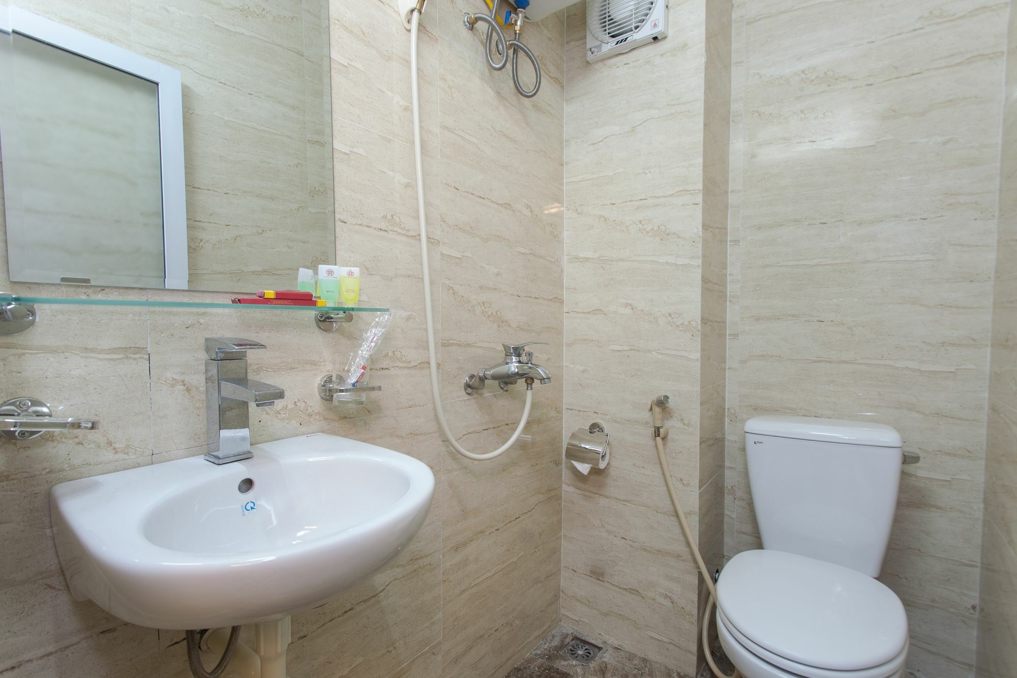 Authentic Hanoi Homestay Bagian luar foto
